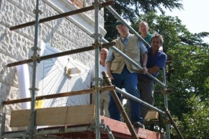 I lavori in corso e gli addetti ai lavori; l'edificio e' proprieta' della Provincia di Trieste